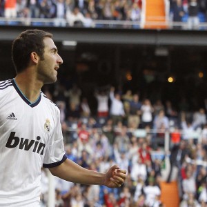 九游体育网址-“足球+音乐+影像”多元文化产业融合，开创行业新局面，音乐与足球的融合课题