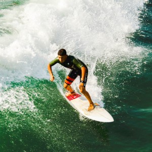 JIU YOU游戏下载平台-西甲榜首大战：马德里竞技面对巴萨，胜负悬念，西甲马德里才15场比赛