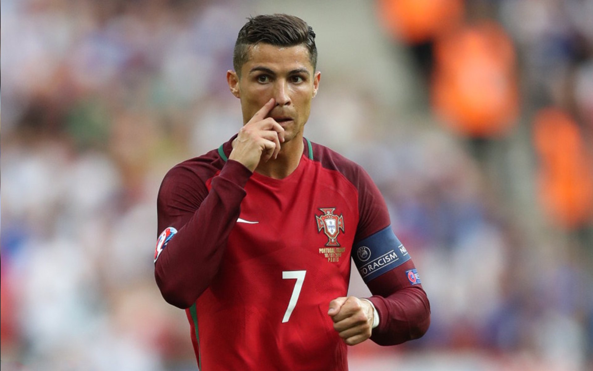 电竞选手如何处理压力：心理调节与团队支持，电竞选手背后的艰辛