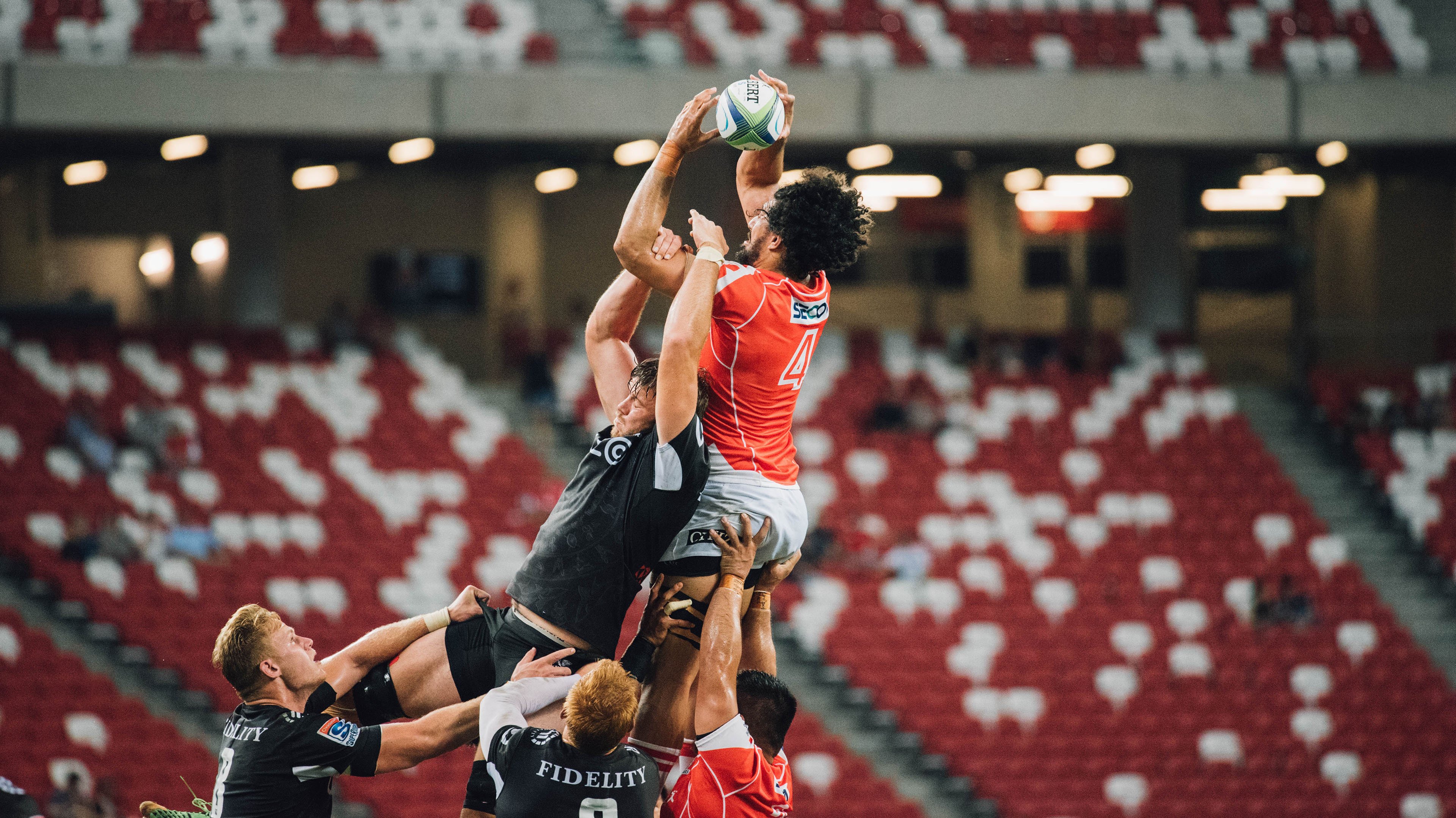 破纪录时刻：球场上不断打破历史的瞬间，打破纪录的意思